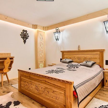 Apartament Zakopane Utrzymany W Stylu Goralskiej Chaty ภายนอก รูปภาพ