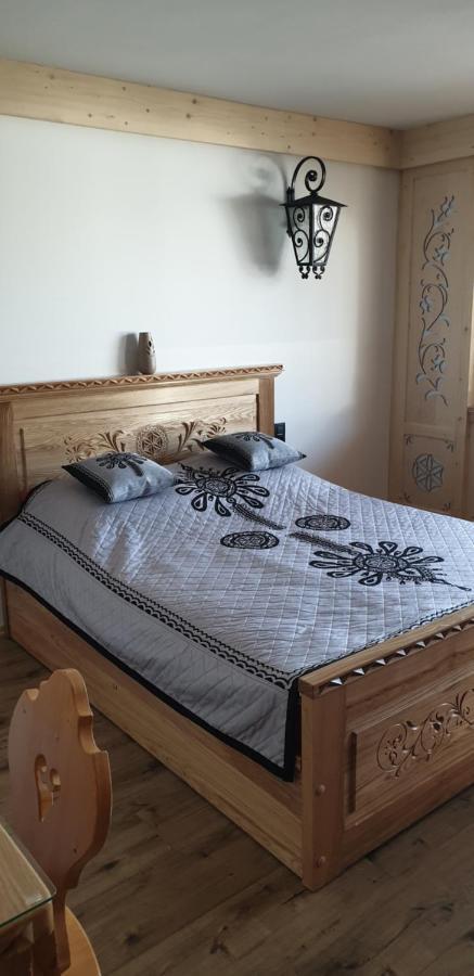 Apartament Zakopane Utrzymany W Stylu Goralskiej Chaty ภายนอก รูปภาพ